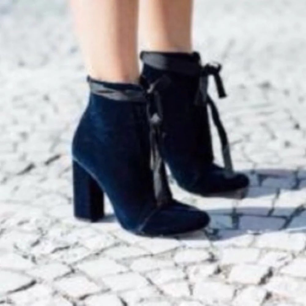 Zara Midnight Velvet Ribbon-Tied Heeled Boots – Women’s Size 6.5 - Picture 10 of 10
